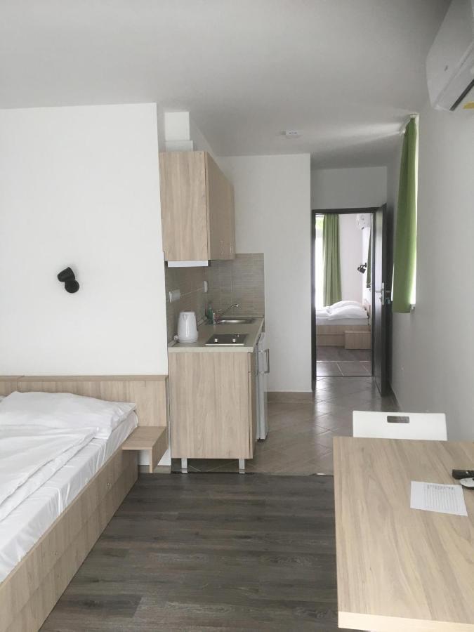 Apartmanhotel Baraton*** Balatonfured Luaran gambar